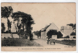 CPA BERNIERES Sur MER La Route De Saint-Aubin - Autres & Non Classés