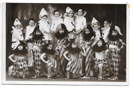 Carte-photo...Fourmies...(nord)...enfants En Costumes D'arlequins Et Pierrots... - Autres & Non Classés
