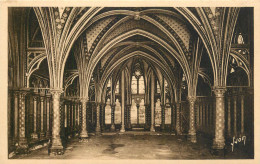 CPA France Paris La Sainte Chapelle - Churches