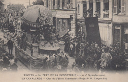 TROYES (Aube): 1ère Fête De La Bonneterie Septmbre 1909 - Lot De 3 CPA - La Cavalcade - Défilé De Chars - Troyes