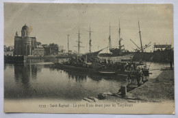 CPA 83 SAINT RAPHAEL - La Prise D'eau Douce Pour Les Torpilleurs -militaria 1908 - Saint-Raphaël