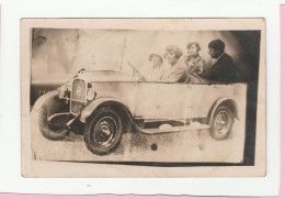 CARTE PHOTO VOITURE AVEC DES PERSONNE A L'INTERIEUR - Fotografia