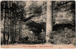 CPA 88 - Vallée De CELLES (Vosges) - Roche De Chère-Pierre (animée) - Sonstige & Ohne Zuordnung