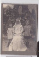 Photo Type C D V  Bonne Sœur Congrégation De Notre-Dame De Charité Du Bon Pasteur Et Deux Enfants Réf 30419 - Identified Persons