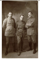 TARBES - CARTE PHOTO De  LOUIS  à Tarbes  - Militaires Du 18ème Régiment Donc Un Sous Officier à Idenfier - VOIR SCANS - Tarbes