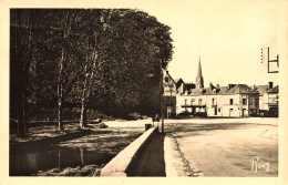 Chateaubriant * Place Barbotin , Près De L'étang De La Torche - Châteaubriant