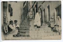 CPA  ALGÉRIE * ALGER Rue Tombouctou ( Animée ) Ecrite En 1913 Très Belle écriture ! J. Bringaud Editeur - Algerien