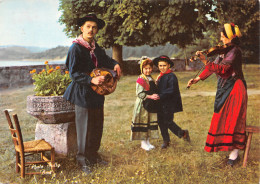 15-AUVERGNE MUSIQUE ET DANSE FOLKLORIQUE-N°3820-C/0129 - Autres & Non Classés