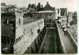 SAINT MALO Les Remparts  RCR91218 - Saint Malo