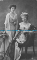 R077389 Wohlfahrts Postkarte. Two Women. 1910. Des Vereins Fur Wohlfahrtsmarken - World