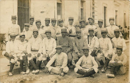 CARTE PHOTO GROUPES DE MILITAIRES A IDENTIFIER - Characters