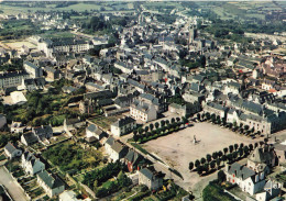 Carhaix * Le Quartier Du Collège , La Place De La Tour D'auvergne Et L'église St Trémeur - Carhaix-Plouguer