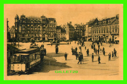 STRASBOURG (67) - PLACE KLÉBER - ANIMÉE DE PERSONNAGES - TRAMWAY - - Strasbourg