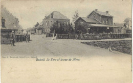 BELOEIL.  LA GARE ET LA RUE DE MONS. PASSAGE A NIVEAU.  ANIMATION. - Beloeil