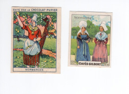 Chromo Costumes Provinces Françaises NORMANDIE Pub: Chocolat Pupier  68 X 51 Mm Et Cafés Gilbert  2 Scans - Other & Unclassified