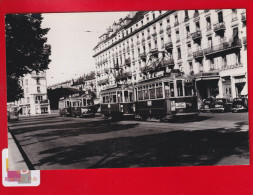 SUISSE GENEVE Cliché Schnabel Photo Format CPA  Tramway  Pub SUZE Hôtel Des Familles Dentiste Rue Lausanne  Circa 1950 - Other & Unclassified