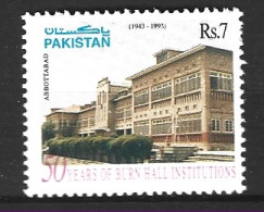 PAKISTAN. N°838 De 1993. Institution. - Pakistan