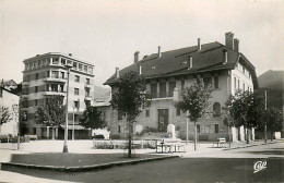 04* BARCELONNETTE Place De La Mairie (CPSM 9 X 14cm)    RL,0221 - Barcelonnette