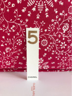 Chanel - N°5, Petite Touche - Modernes (à Partir De 1961)