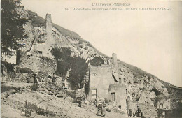 63* MONTON  Habitations Dans Les Rochers   RL05.1309 - Autres & Non Classés