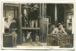 En COULEUR CPA Voyagé 1910 * La Descente à La Fosse ( Mineurs Cheval ) Plissement Bas Droit - Mines