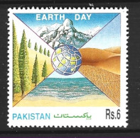 PAKISTAN. N°901 De 1995. Journée De La Terre. - Protección Del Medio Ambiente Y Del Clima