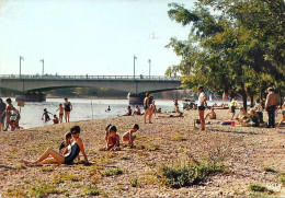 *CPM - 03  - VICHY -  La Plage Et Le Pont Aristide Briand - Très Animée - Vue Pas Courante - Vichy