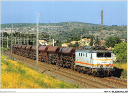 AGHP11-0854-11 - NEVIAN - En Tete D'un Train De Trémies A Ballast En Provenance De Toulouse - Andere & Zonder Classificatie