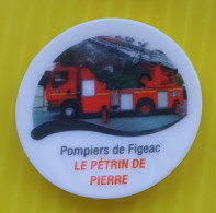 Fève  Perso Le Pétrin De Pierre - Pompier De Figeac  -  Camion - Autres & Non Classés