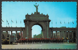 Toronto  Ontario - C.P.A. - Canadian National Exhibition - Royal Canadian Mounted Police - At Princes Gates - No:18971-B - Toronto