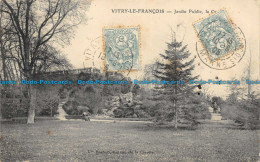 R077650 Vitry Le Francois. Jardin Public. Bastien - World