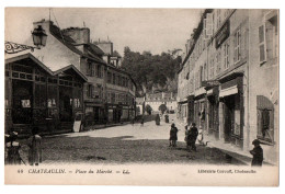 CPA 29 - CHATEAULIN (Finistère) - 44. Place Du Marché - LL - Lib. Corcuff - Châteaulin