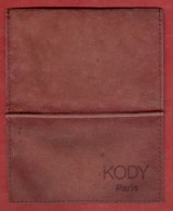 ** POCHETTE  KODY  PARIS ** - Matériel