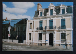 Delcampe - CHOLET Bâtiment EDF Rue Du Paradis - Cholet