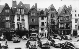 TOURS - Place Plumereau - Très Bon état - Tours