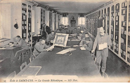 Ecole De SAINT CYR - La Grande Bibliothèque - Très Bon état - St. Cyr L'Ecole