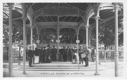 VICHY - La Source De L'Hôpital - Très Bon état - Vichy