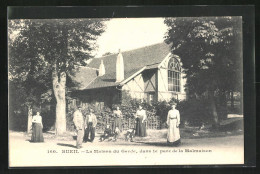 CPA Rueil, La Maison Du Garde, Dans Le Parc De La Malmaison  - Rueil Malmaison