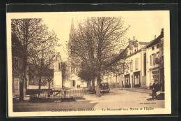 CPA Chantelle-le-Chateau, Le Monument Aux Morts Et L`Eglise  - Other & Unclassified