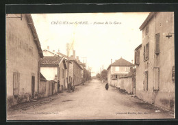 CPA Crèches-sur-Saone, Avenue De La Gare, Vue De La Rue  - Sonstige & Ohne Zuordnung