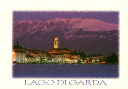 73944924 Salo_Lago_di_Garda_IT Ansicht Vom See Aus Nachtaufnahme - Andere & Zonder Classificatie