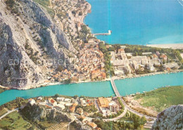 73796774 Omis Fliegeraufnahme Omis - Croatie