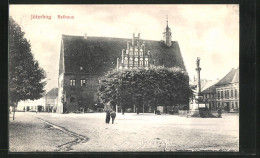 AK Jüterbog, Rathaus Mit Statue  - Jueterbog