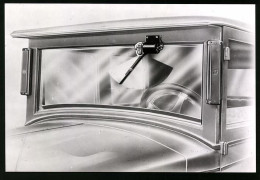 Archiv-Fotografie Bosch Auto-Scheibenwischer Mit Oben Angeordneten Wischermotor  - Automobiles