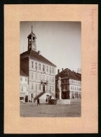 Fotografie Brück & Sohn Meissen, Ansicht Bischofswerda, Partie Am Rathaus Mit Brunnen, Feinbäckerei, Confectionshaus  - Lugares