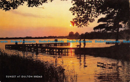 R082290 Sunset At Oulton Broad. Salmon - Mundo