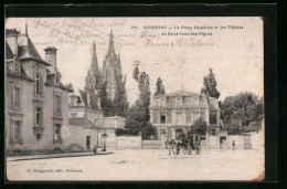 CPA Soissons, La Place Dauphine Et Les Flèches De Saint-Jean-des-Vignes  - Soissons