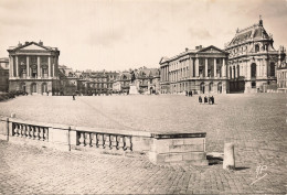 78 VERSAILLES COUR D HONNEUR - Versailles (Kasteel)