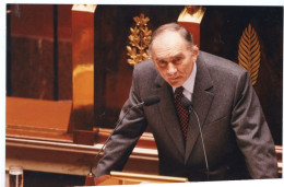 CHARLES MILLON Ministre De La Défense  à L'assemblée Nationale 1996  PHOTO ERIC HADJ  / SIPA PRESS - Identified Persons