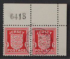 Jersey  2 Z, 1 P. Kreidepapier, Eckrand- Paar Mit Bogen-Nr. Geprüft KW 240,- € - Bezetting 1938-45
